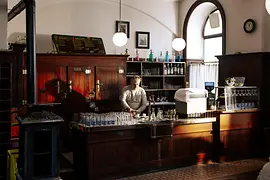 Bar dei ristoranti "Ubl"