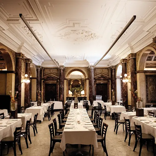 Vestibül, interior shot